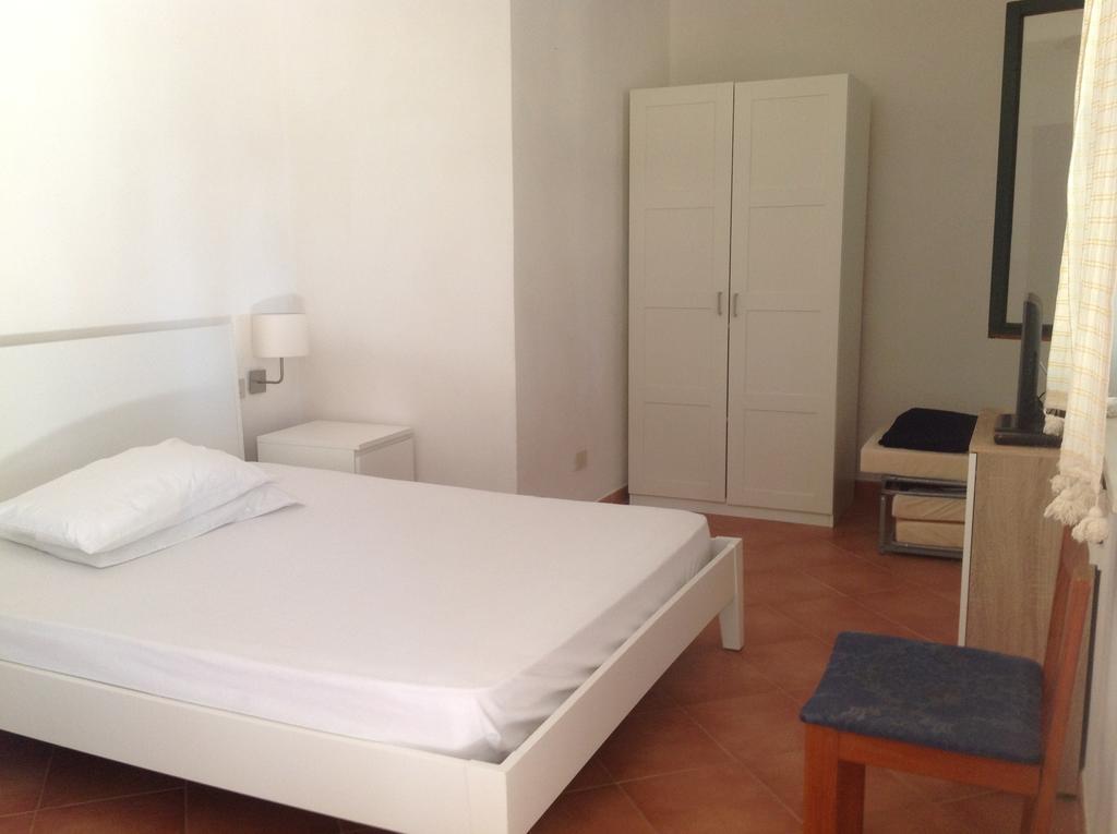 Appartamenti In Villa Senia 파뷔냐나도 객실 사진